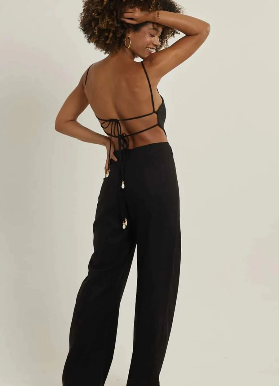 Macacão de linho preto Helena