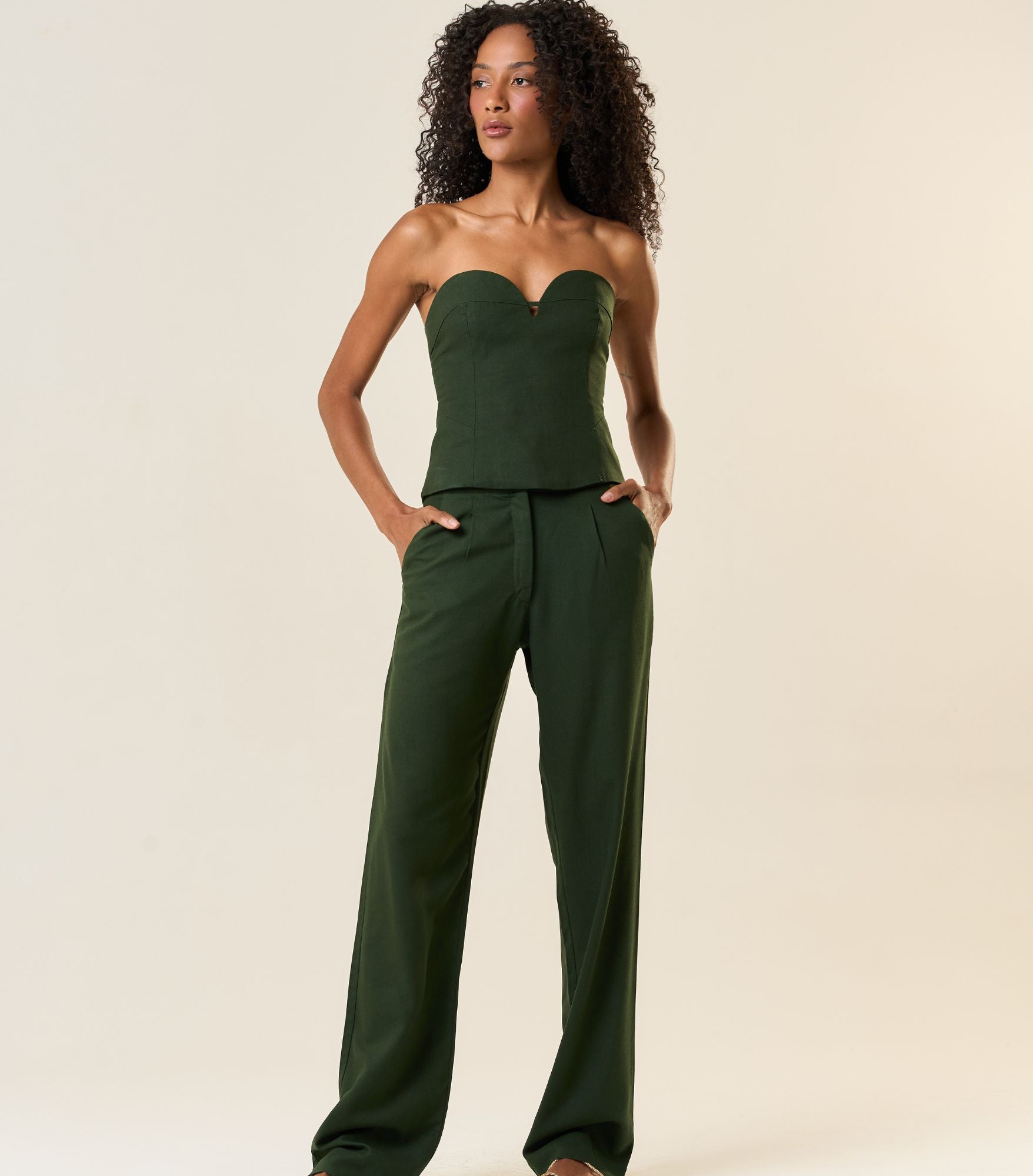 Calça de linho verde-floresta Elisa