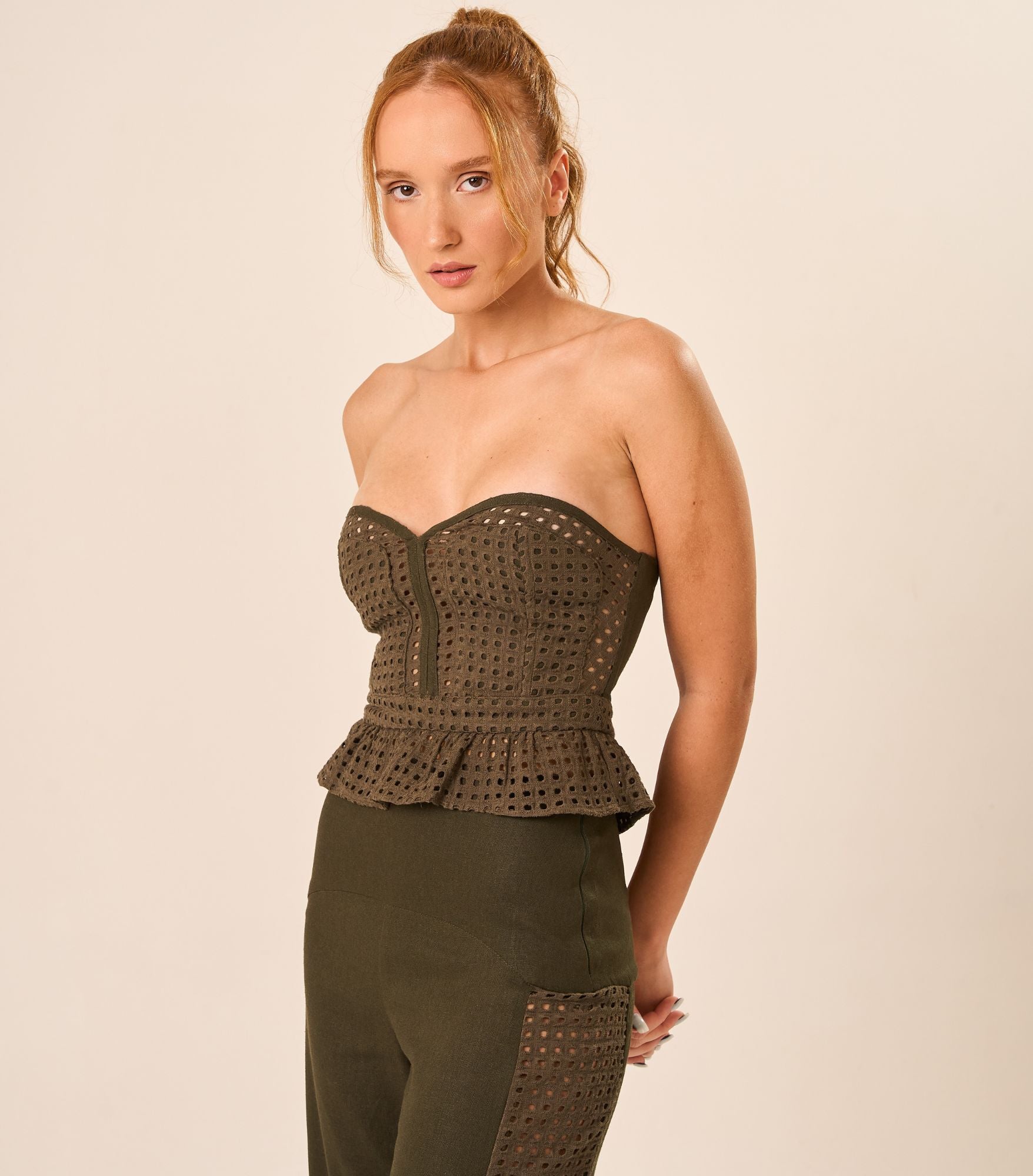 Top de Linho com Laise militar