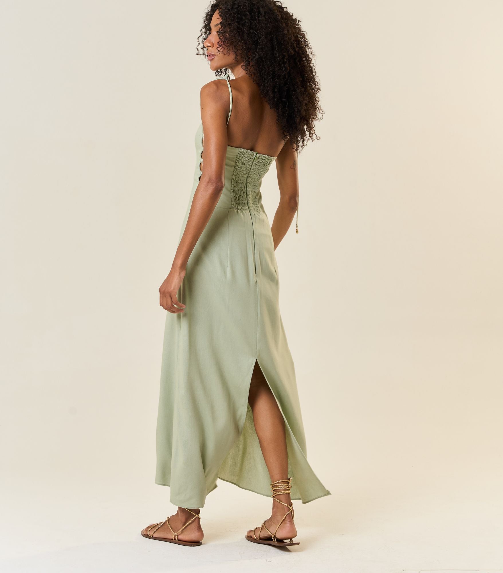 Vestido de Linho verde-chá Celina